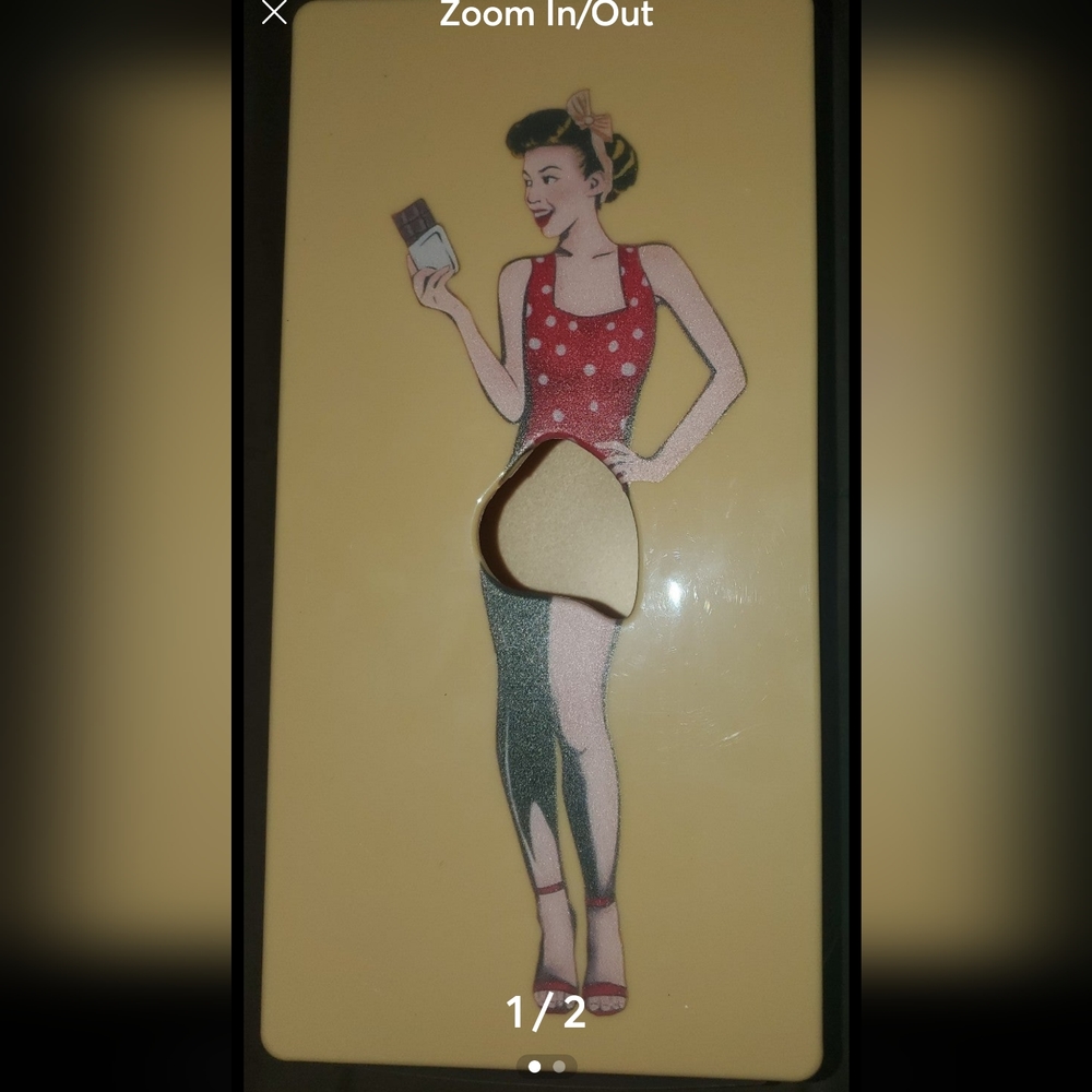 Retro tissue box plastic new preowned pin up girl